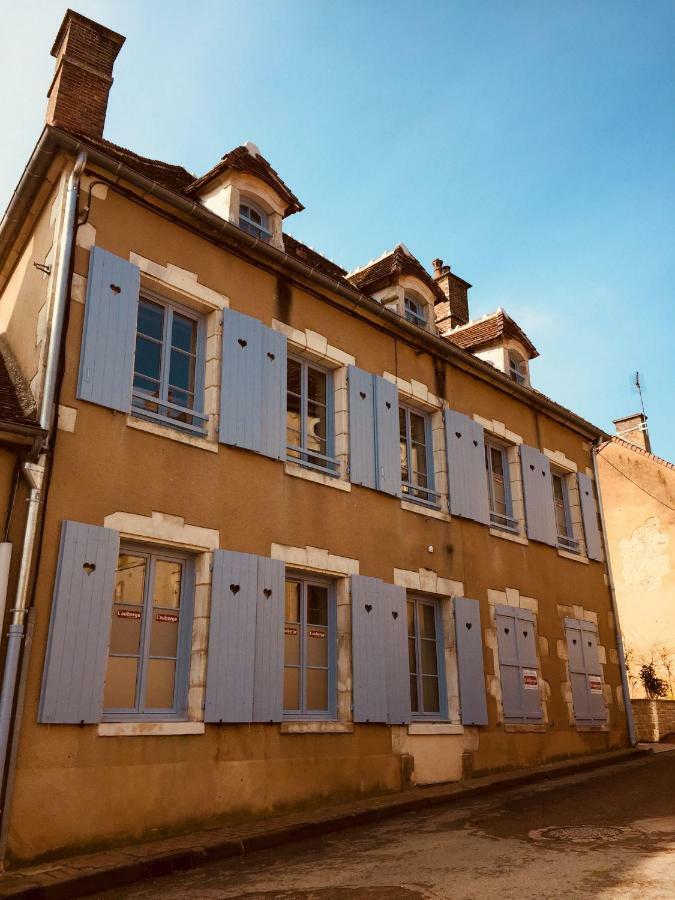 L'auberge de Treigny Exterior foto